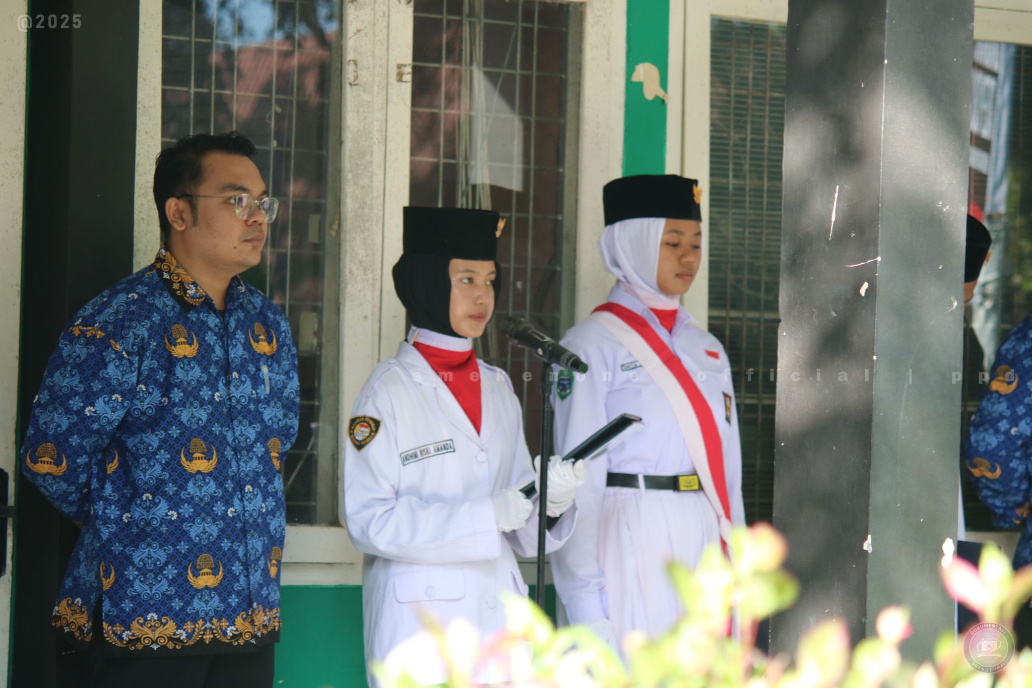 Pengeibaran bendera 20